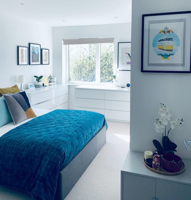Bedroom blue color